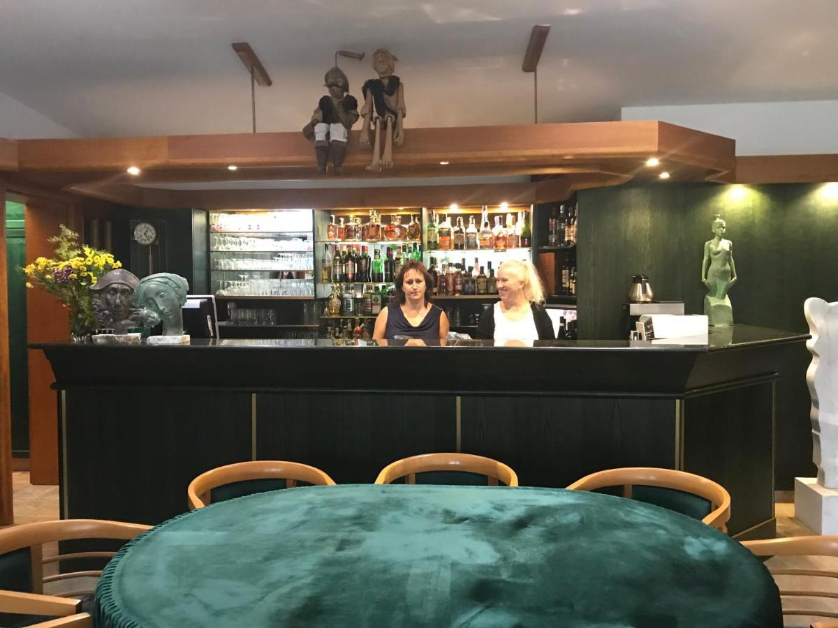 Antik Hotel Sofia ลิโตมิเชล ภายนอก รูปภาพ